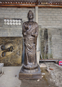 Große stehende Buddha-Statue in Antikgold, 3 m hoch